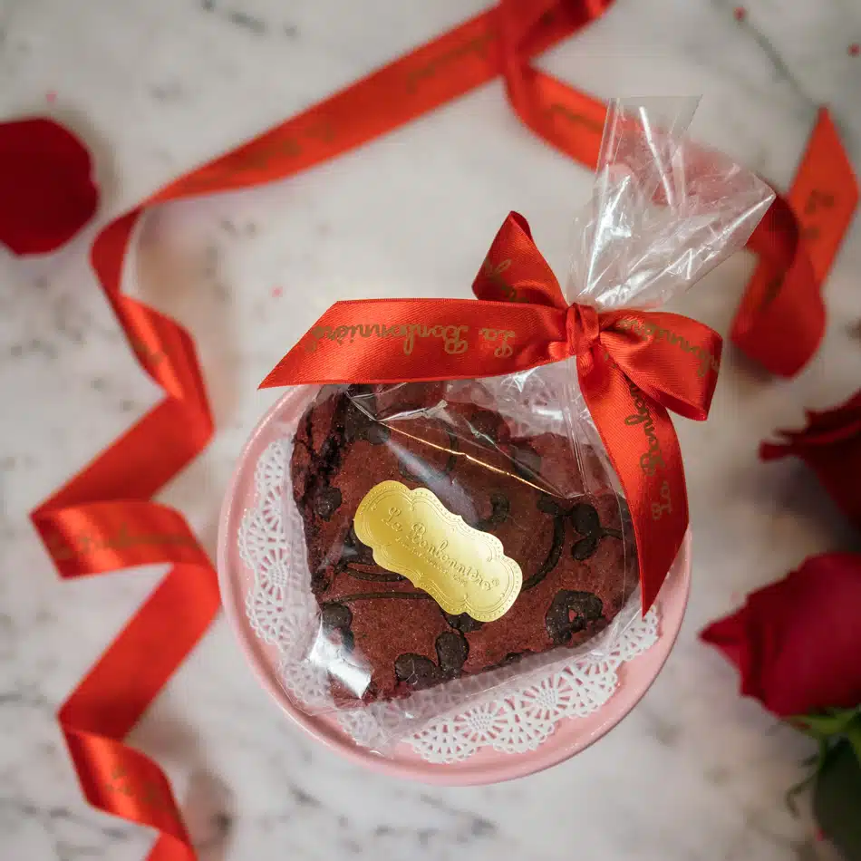 Red Velvet Brownie Corazón - Imagen 3